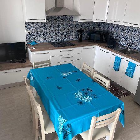 Residence Le Maree Porto Pino Ngoại thất bức ảnh