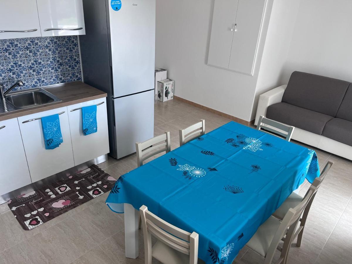Residence Le Maree Porto Pino Ngoại thất bức ảnh