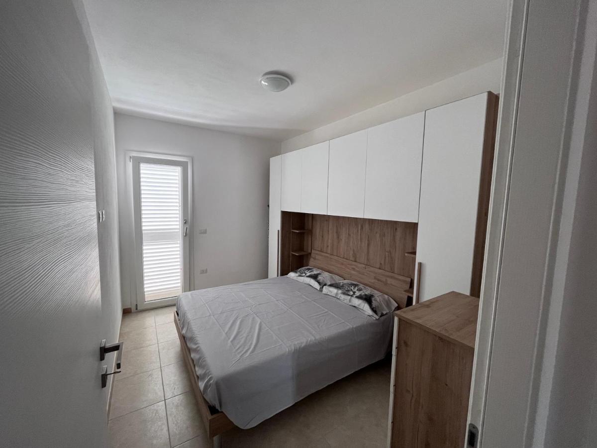 Residence Le Maree Porto Pino Ngoại thất bức ảnh